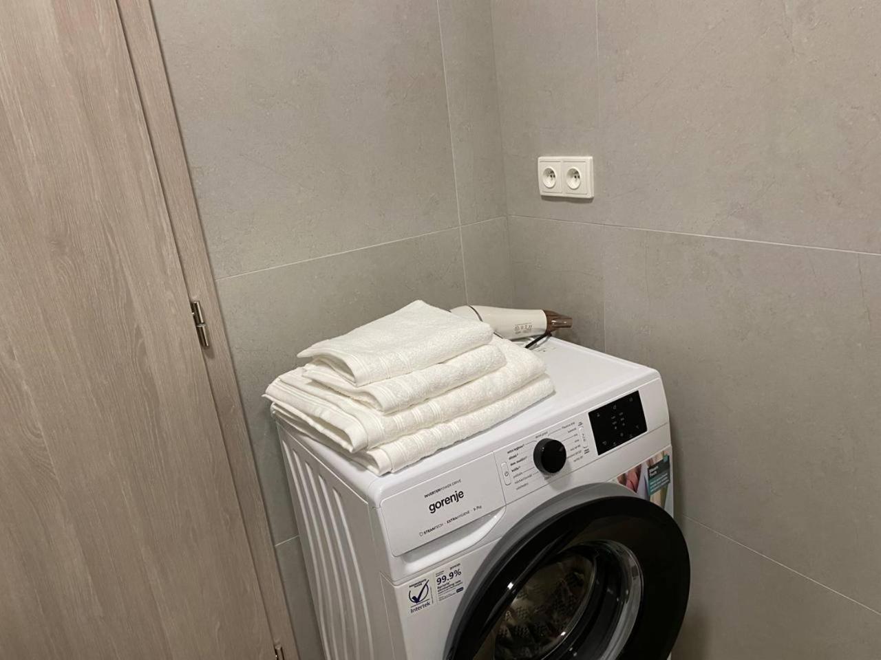 Perla Hradce 101 Apartman Hradec Králové Kültér fotó