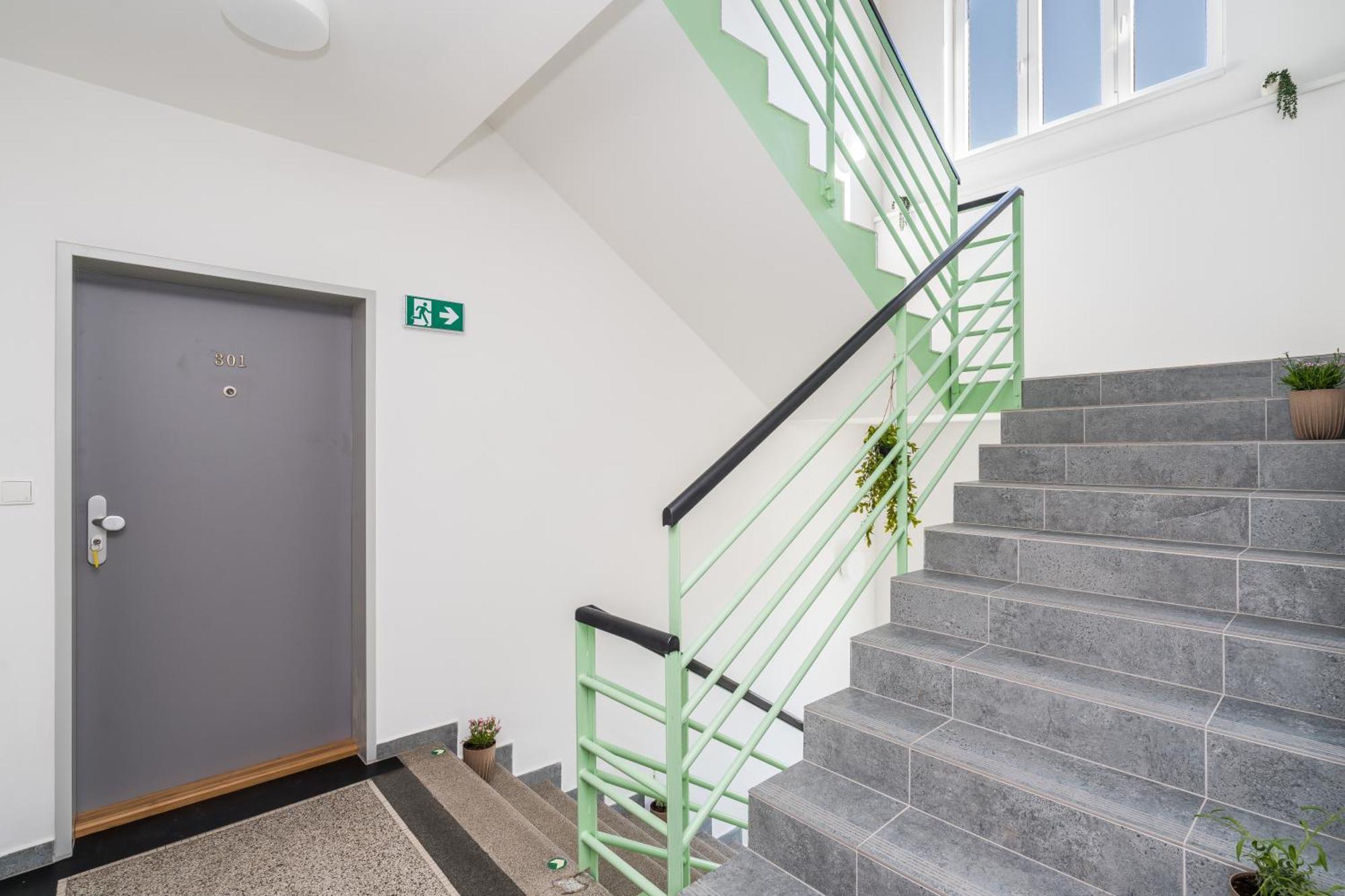 Perla Hradce 101 Apartman Hradec Králové Kültér fotó