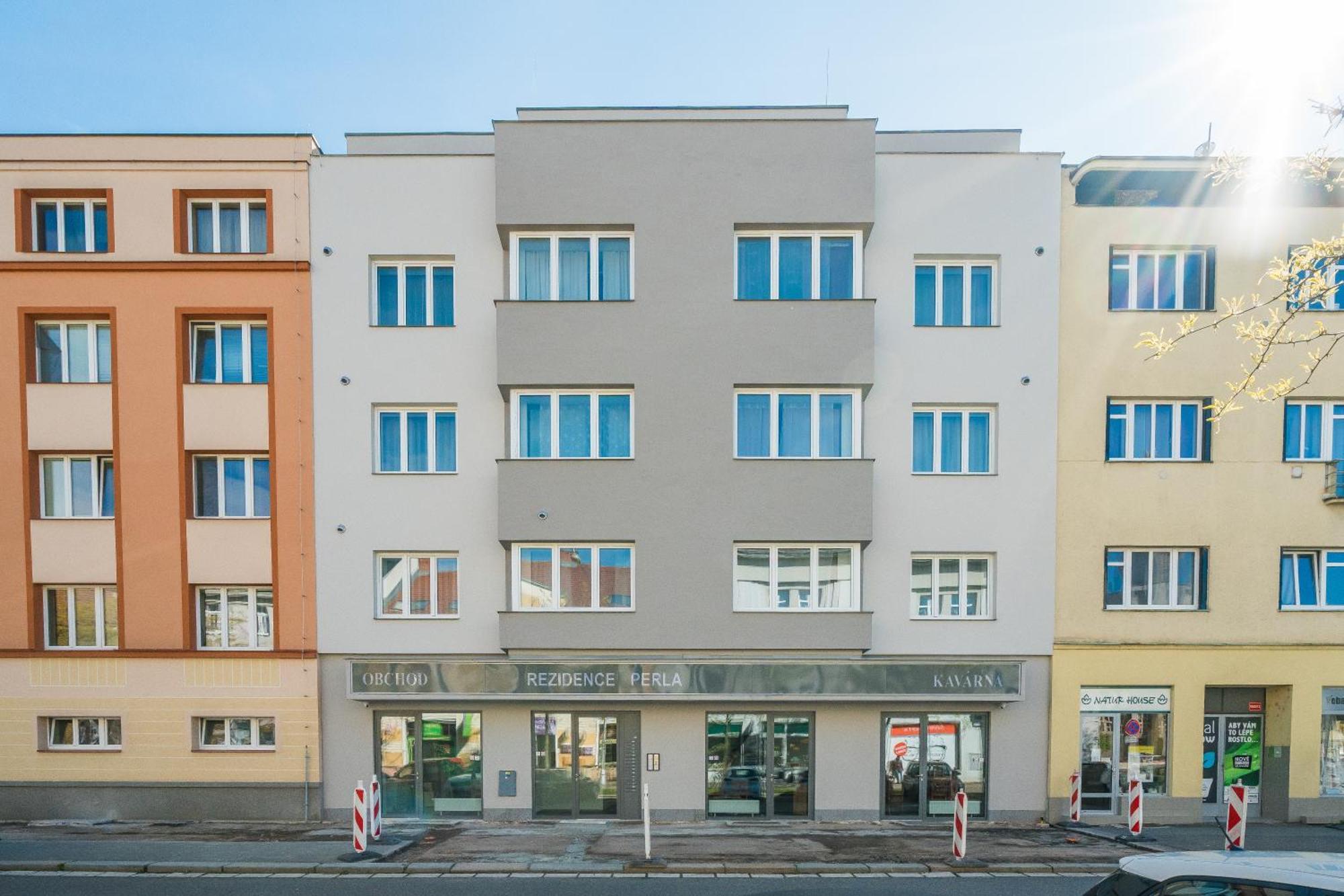 Perla Hradce 101 Apartman Hradec Králové Kültér fotó